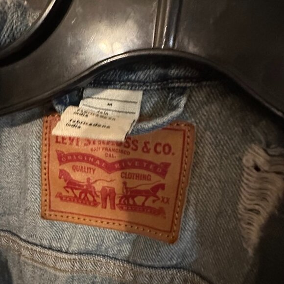 Levis denim Vest Size Medium Hand Painted Jeans Distressed Rock Art Skull Grunge - Picture 2 of 6